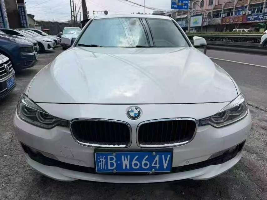 BMW 3 Series 320Li Sport 2