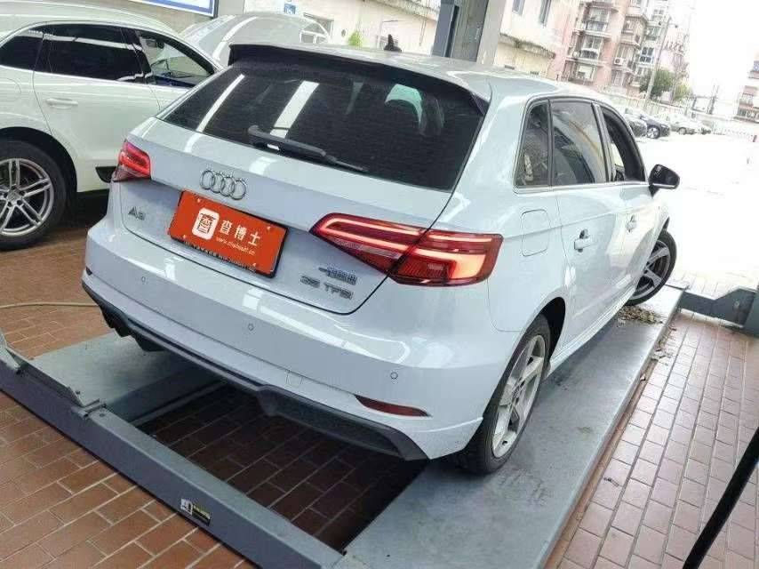 Audi A3 Hatchback 1.4T Fashion 2