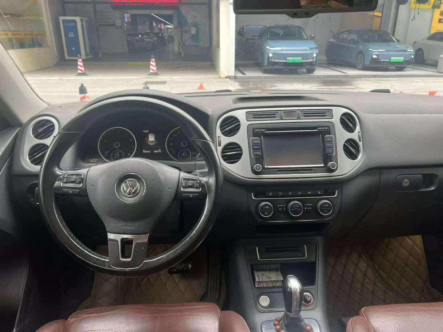 Volkswagen Tiguan 2015 1.8T Automatic Sunroof 4