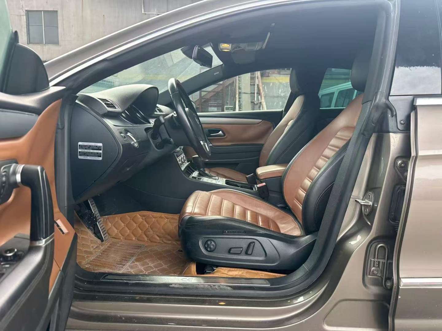 Volkswagen CC 1.8TSI Luxury Edition 7