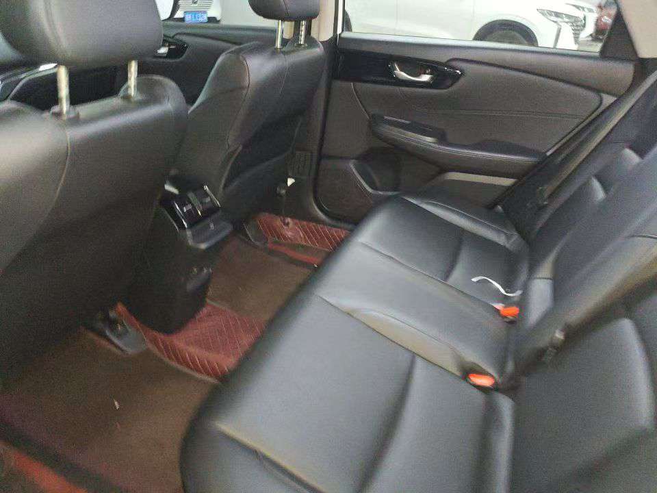 Honda Crider 1.5 Hybrid Luxury Edition 4