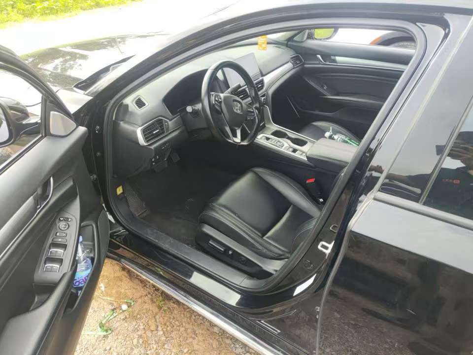 Honda Accord 2.0 Hybrid 3