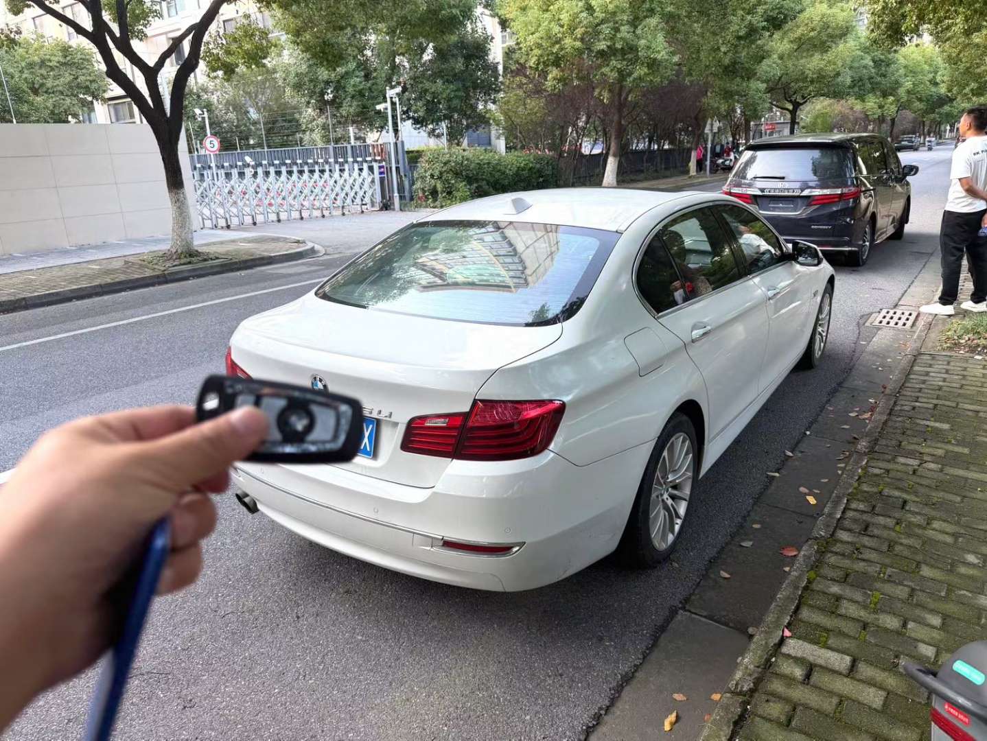 BMW 5 Series 2017 525Li Leading Luxury Edition 9