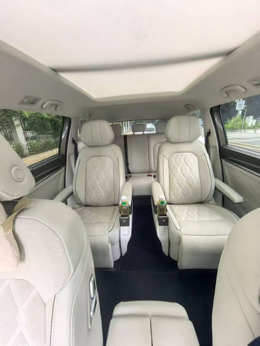 Volkswagen Viloran 2.0T Automatic Sunroof Premium Edition 380 8