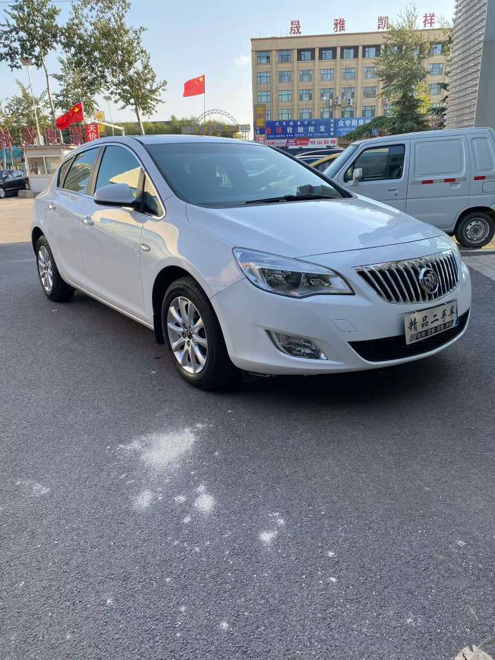 Buick Excelle 1.6L Automatic High Trim 2
