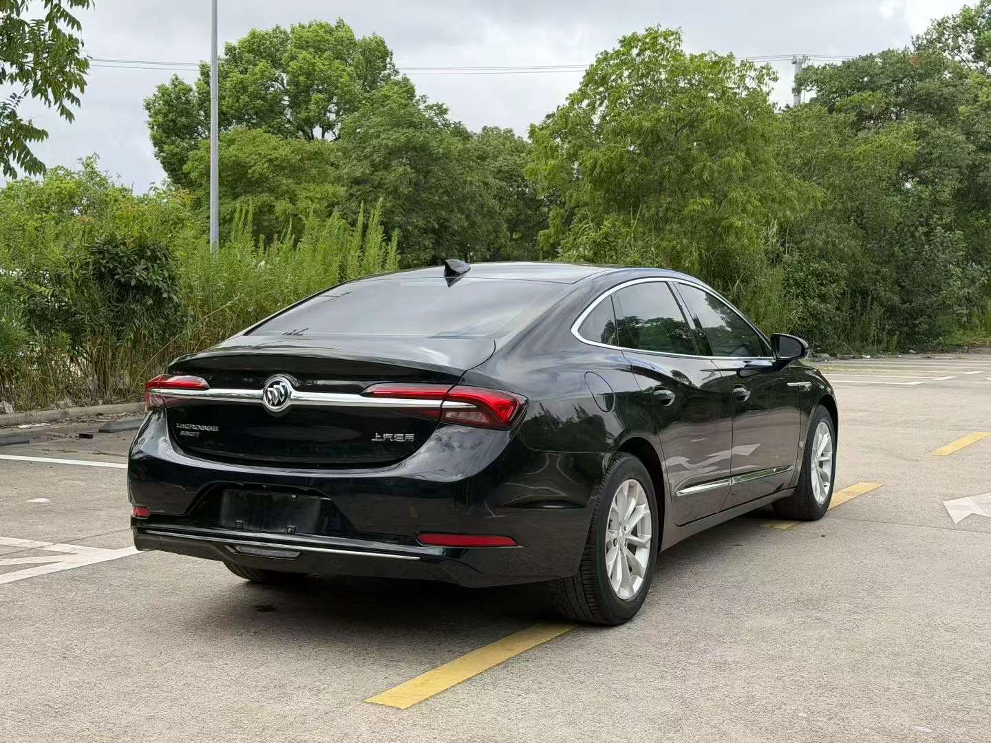 Buick LaCrosse 1.5T 552T Luxury 4