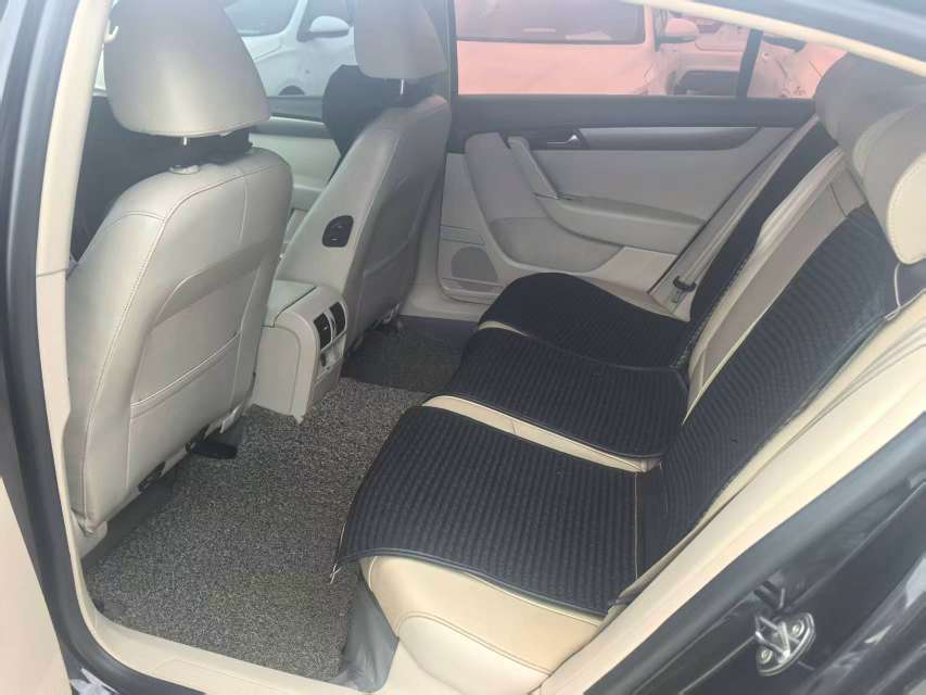Volkswagen Magotan 1.8T Automatic 7
