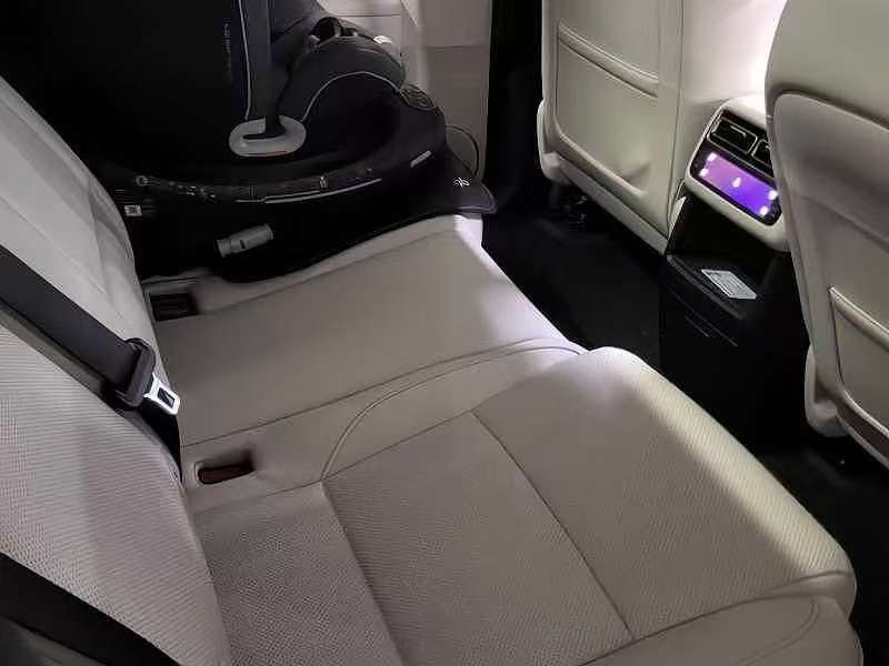 Li Auto L6 2024 Pro 5