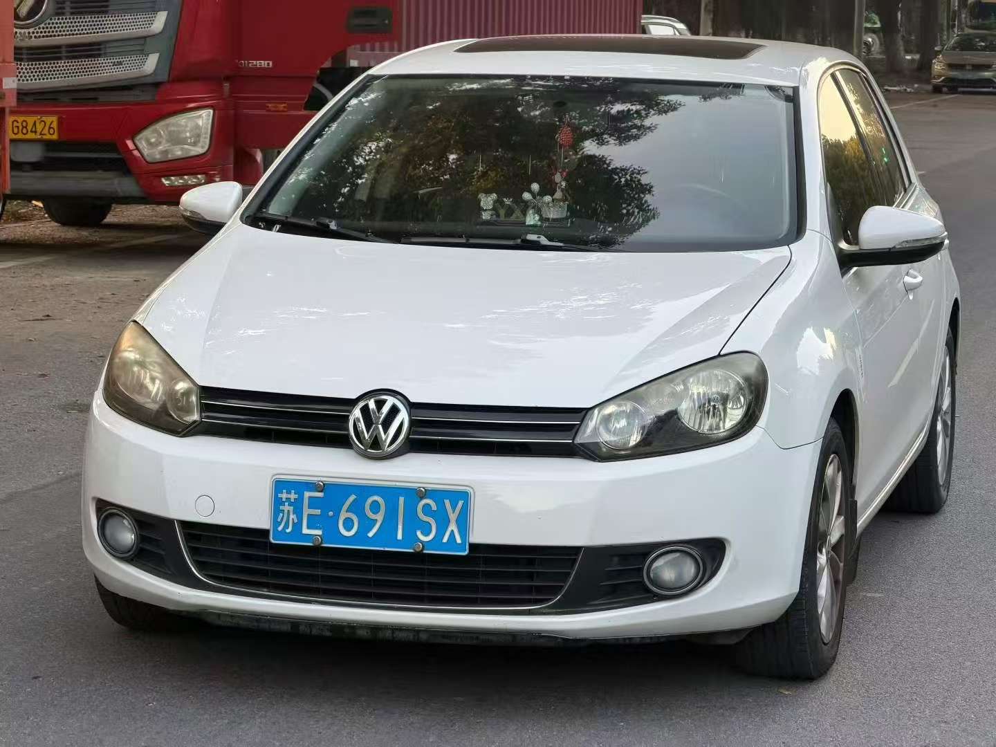 Volkswagen Golf 1.4T Automatic Sunroof 2
