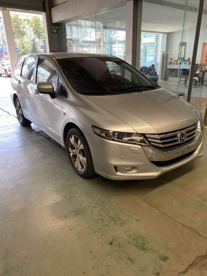 Honda Odyssey 2.4L High Trim 2