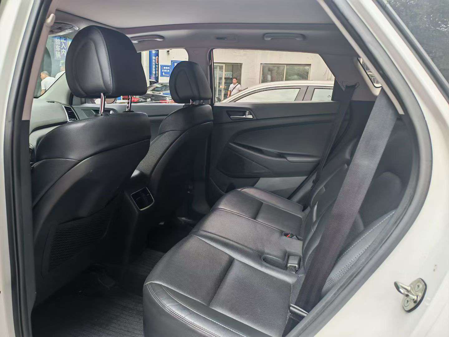 Hyundai Tucson 1.6L Automatic 6