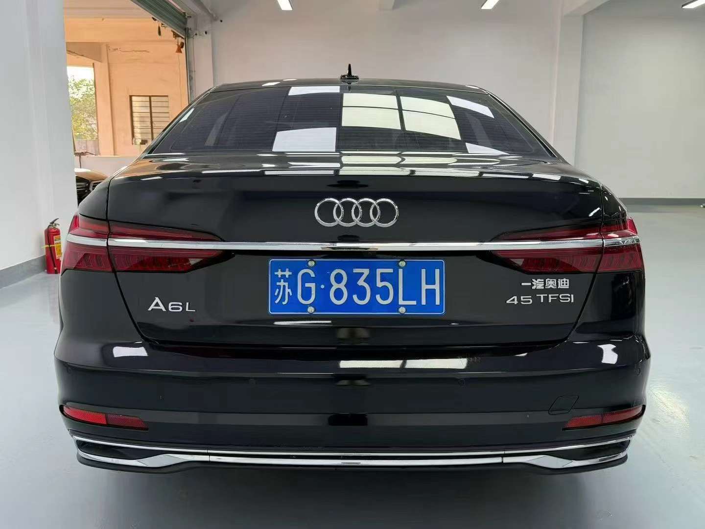Audi A6L 5