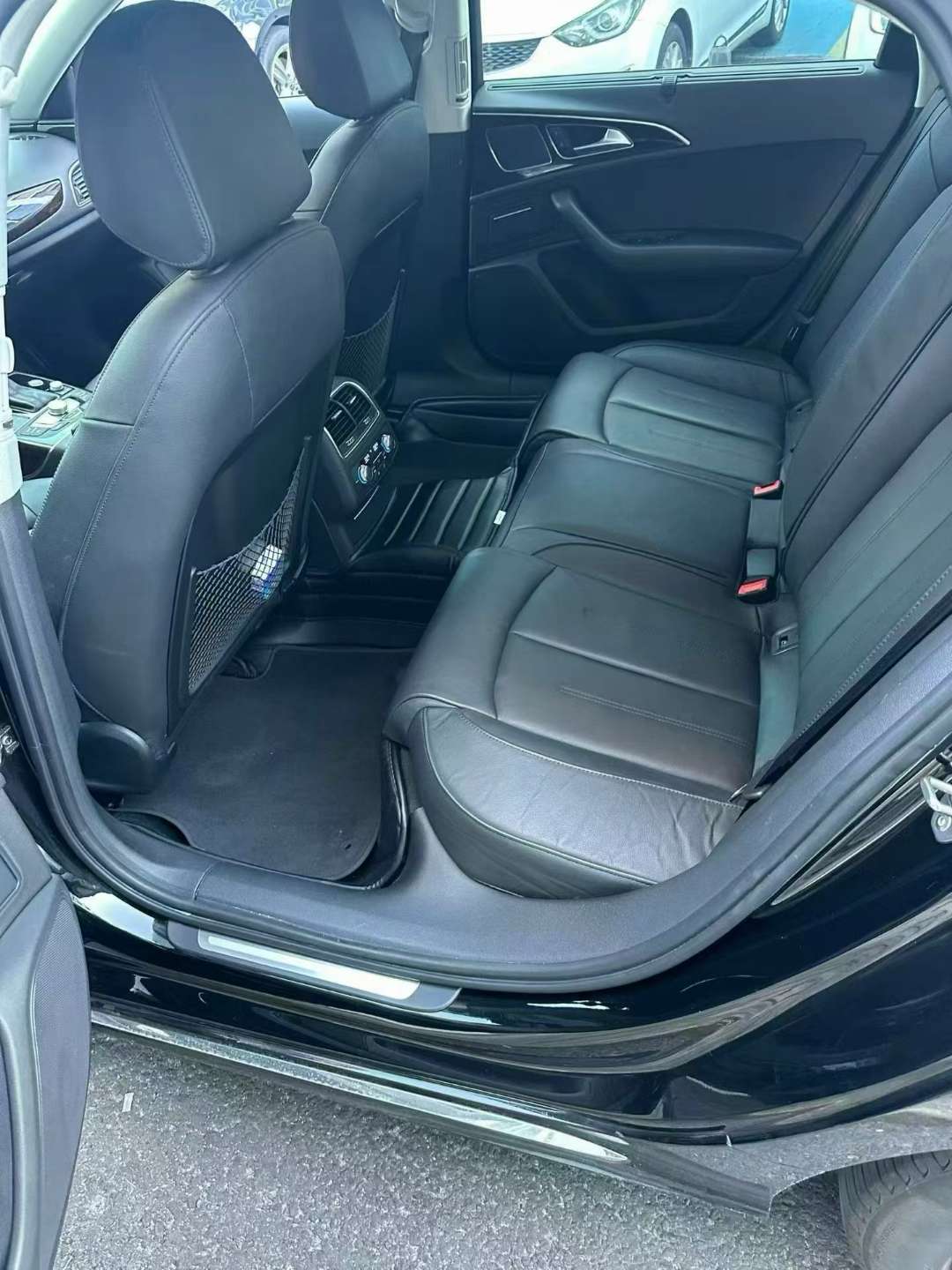Audi A6L 2017 2.5 Comfort Edition 4