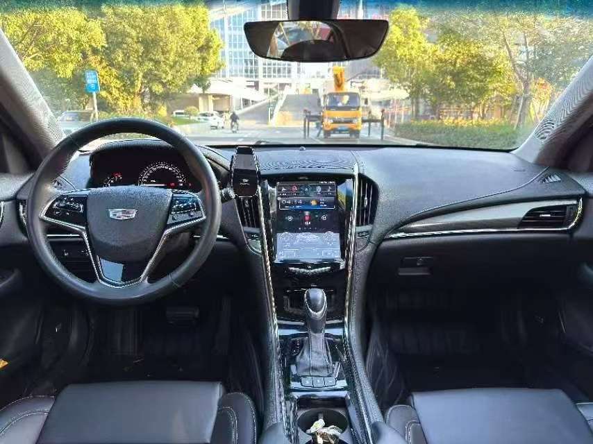 Cadillac ATS-L 2.0T Tech 5