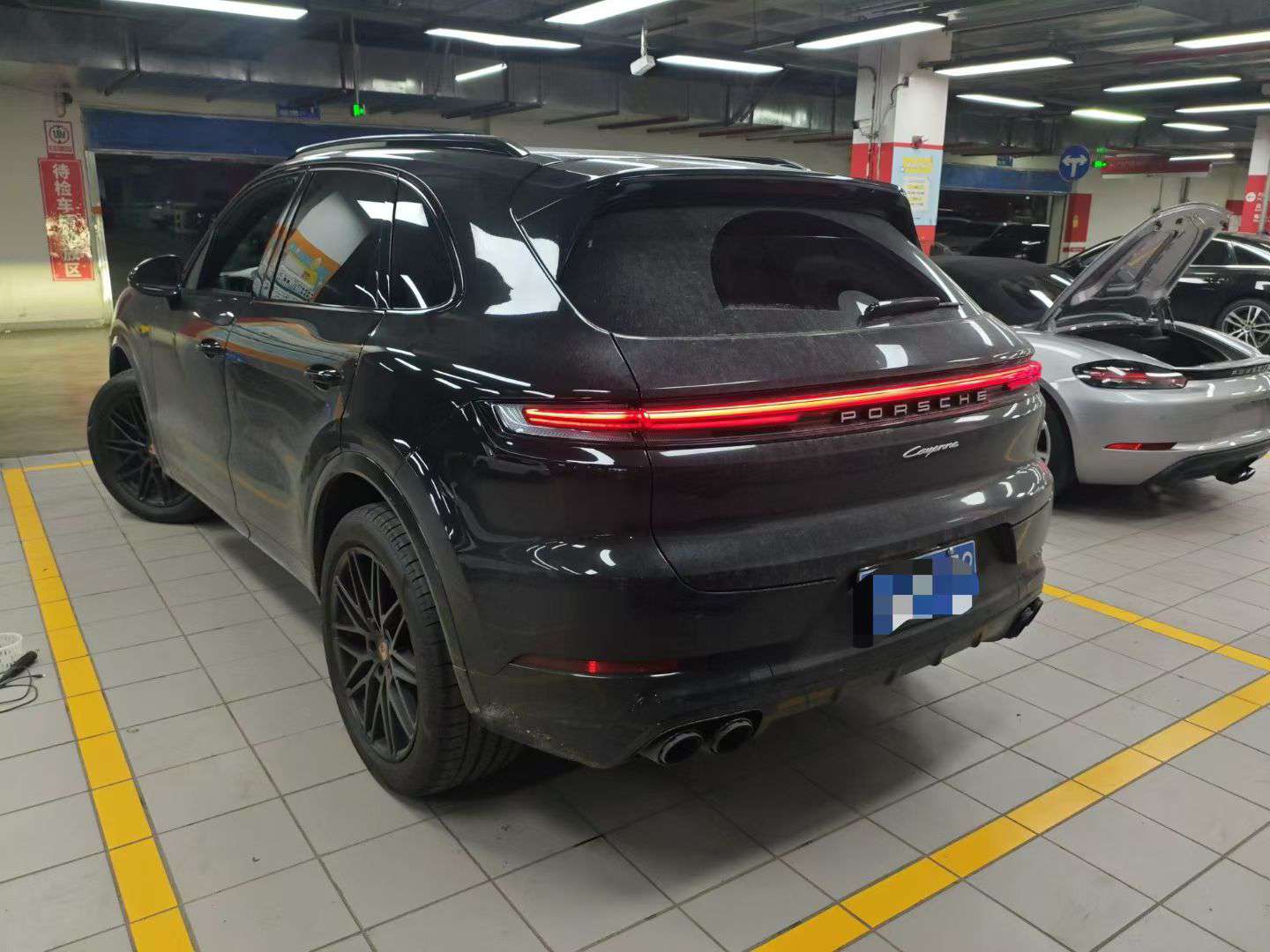 Porsche Cayenne 2025 3