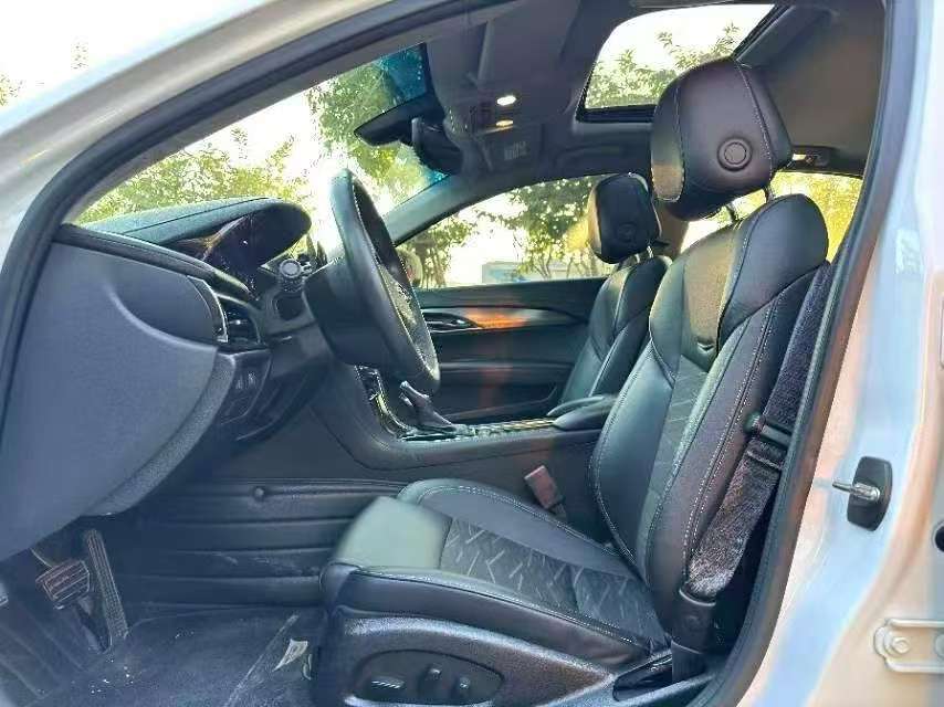 Cadillac ATS-L 2.0T Tech 7