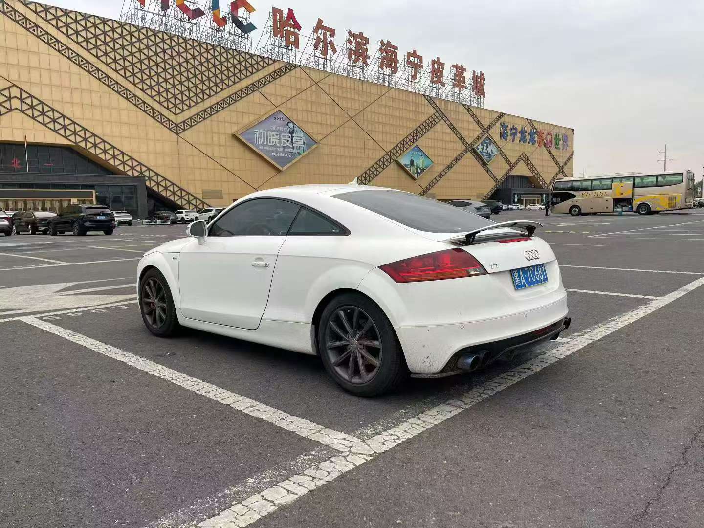 Audi TT 2012 2.0T Automatic 5