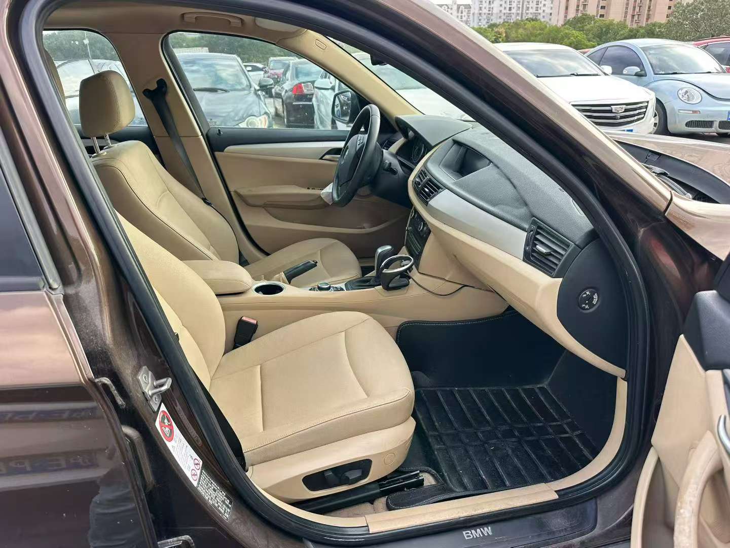 BMW X1 Luxury 2.0 Automatic Panoramic Sunroof 9