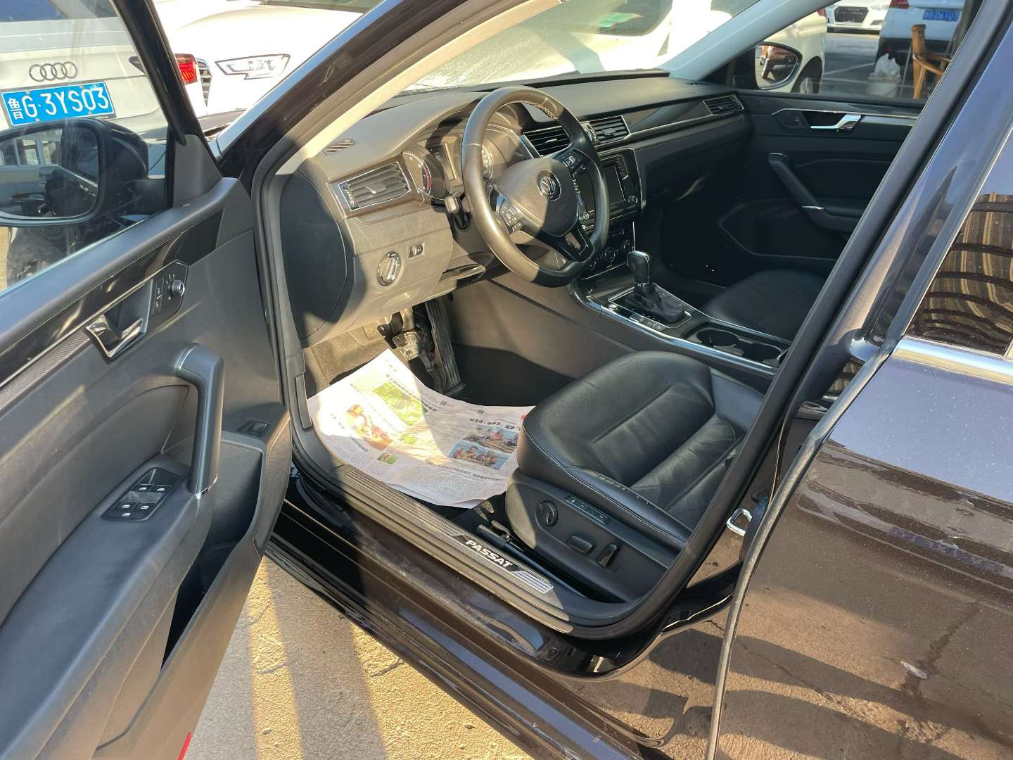 Volkswagen Passat 330T High Trim 2