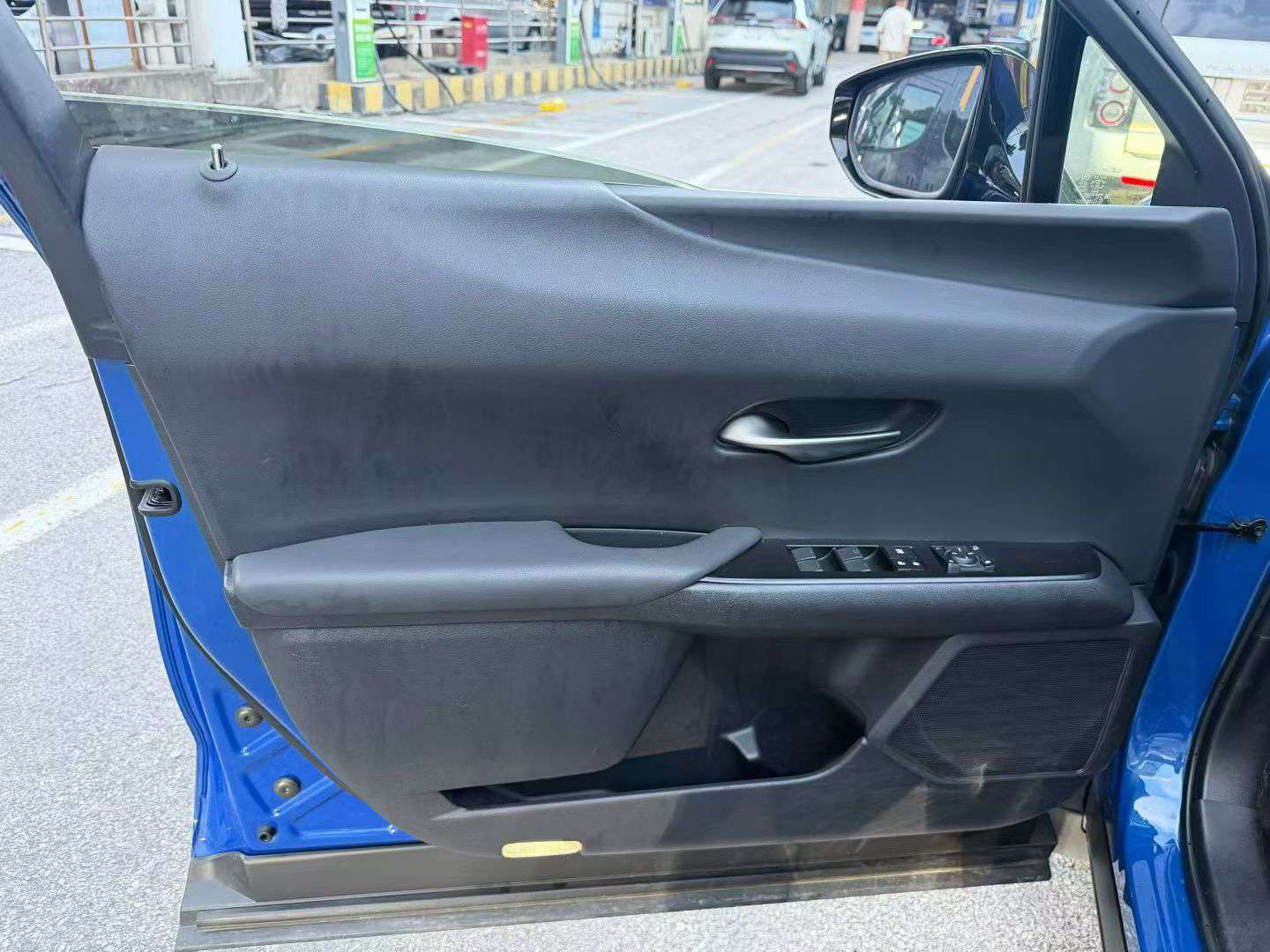 Lexus UX UX260h Explorer 8