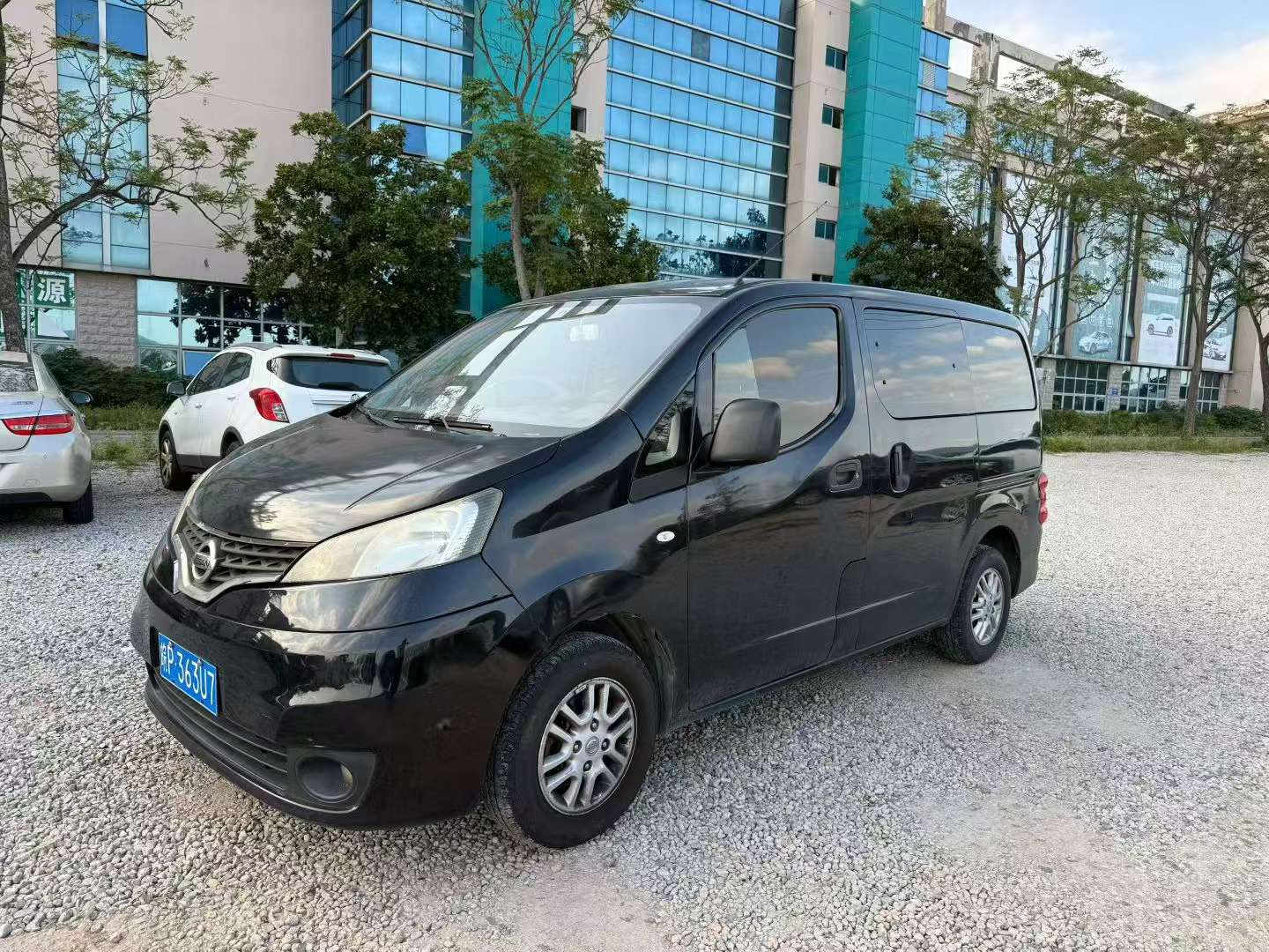 Nissan NV200 1.6L Manual Luxury 7-Seater 3
