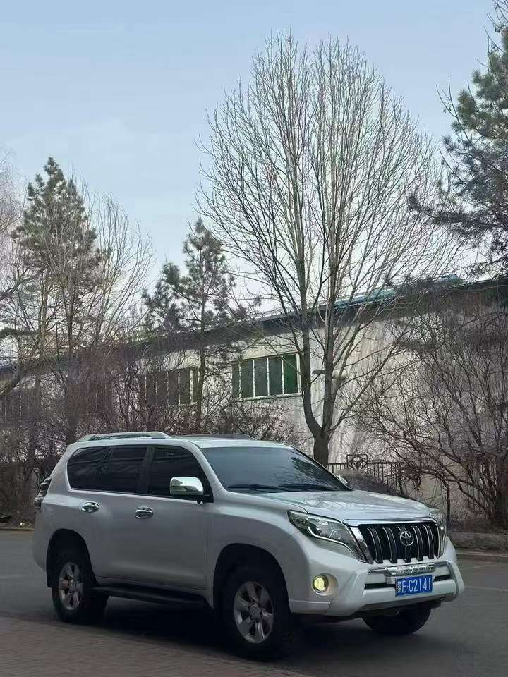 Toyota Prado 2012 2700 7-Seater 3