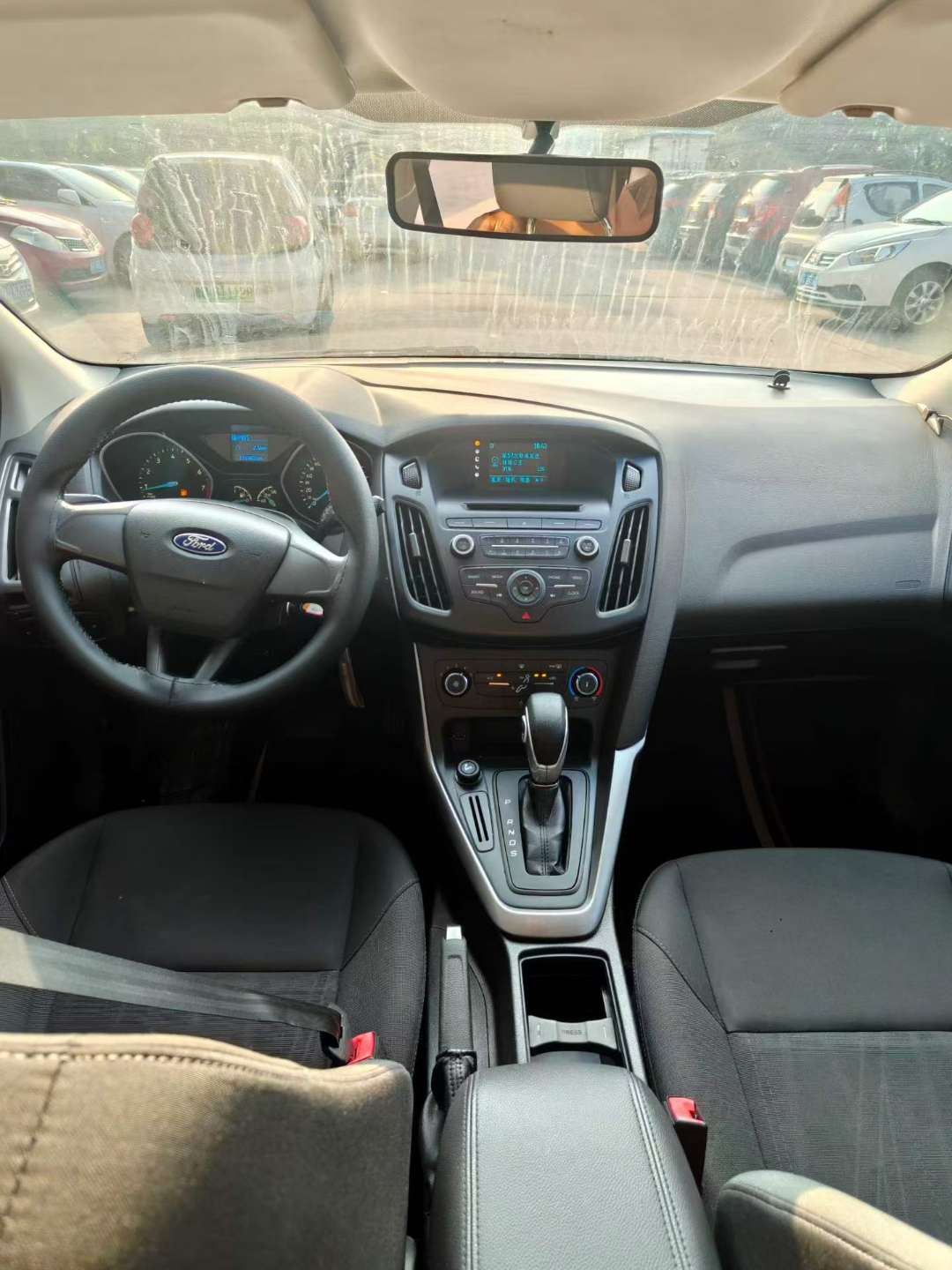 Ford Focus 1.6L Automatic 8