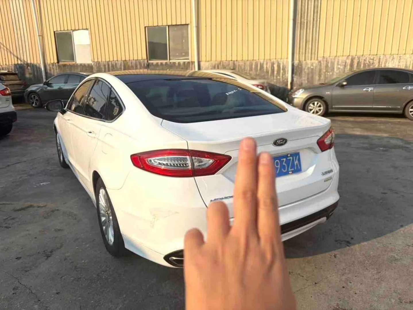 Ford Mondeo 2.0T GTDi200 Trend 4