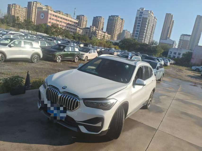 BMW X1 sDrive25Li 2.0T Leading Edition