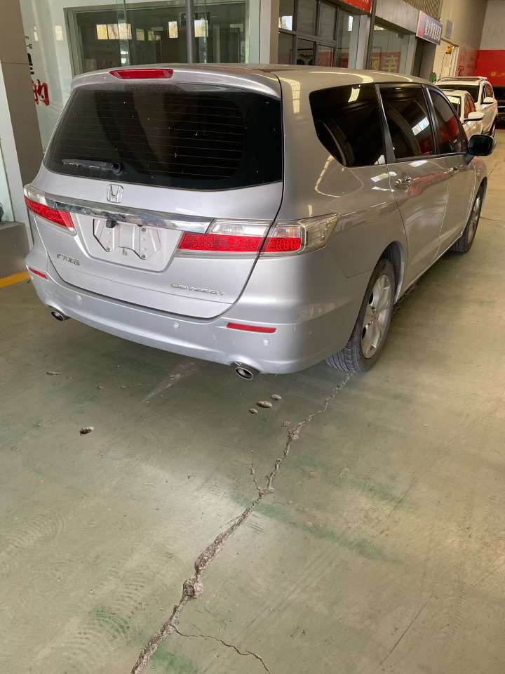 Honda Odyssey 2.4L High Trim 6