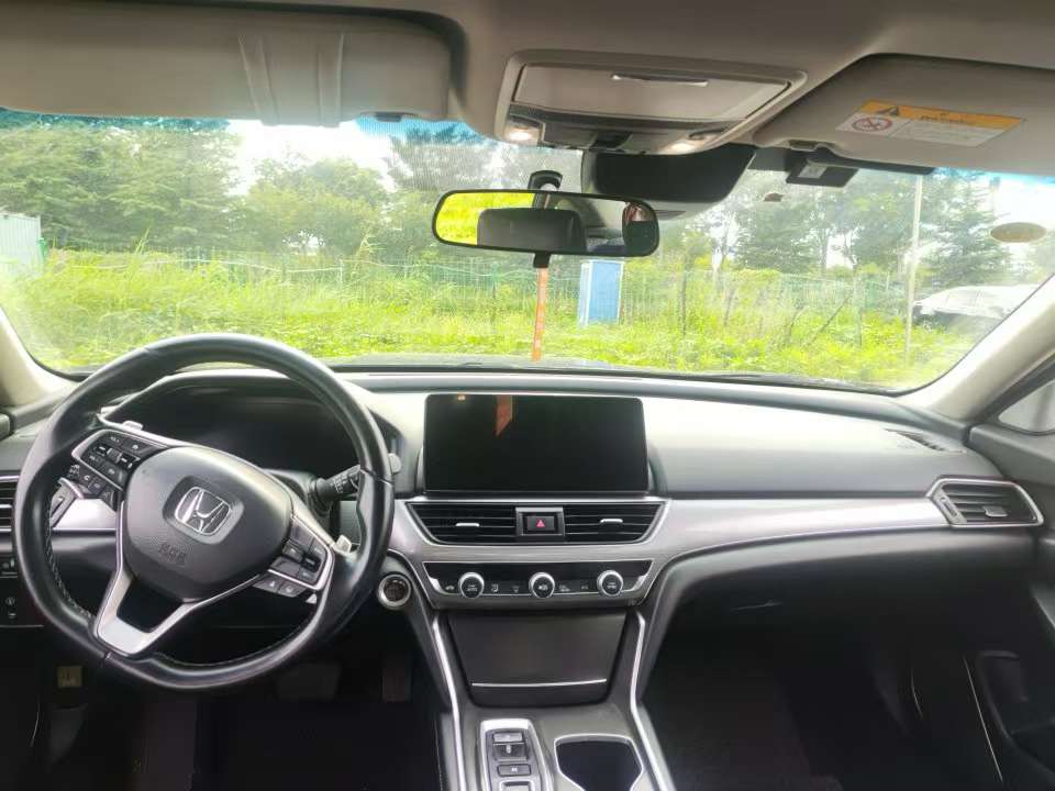 Honda Accord 2.0 Hybrid 2