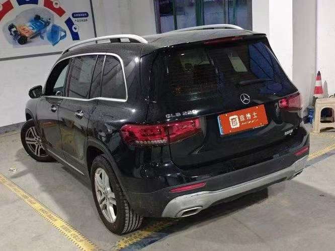 Mercedes-Benz GLB GLB220 2.0T Dynamic 4