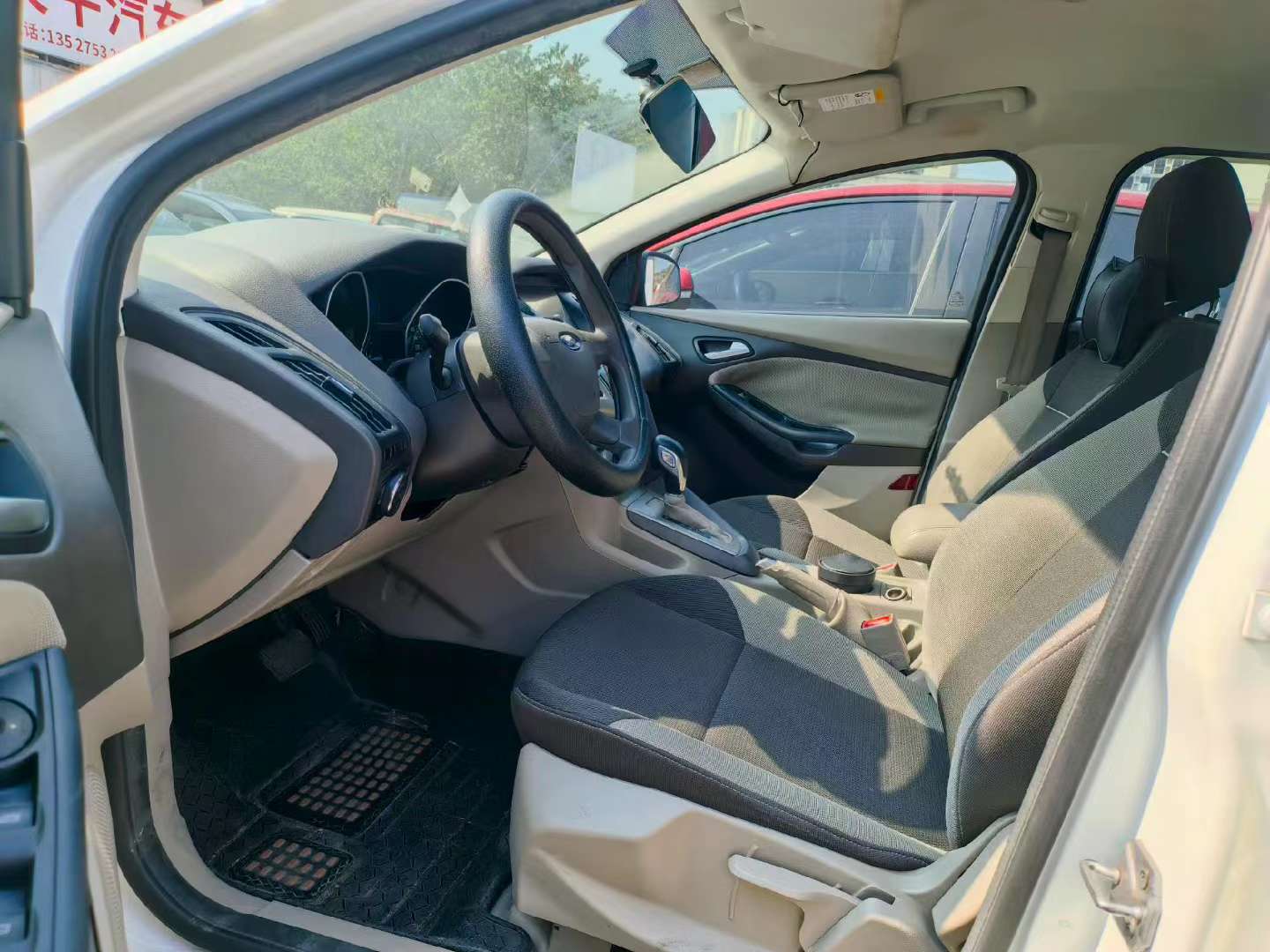 Ford Focus 2012 Sedan 1.6L Automatic Trend Edition 3