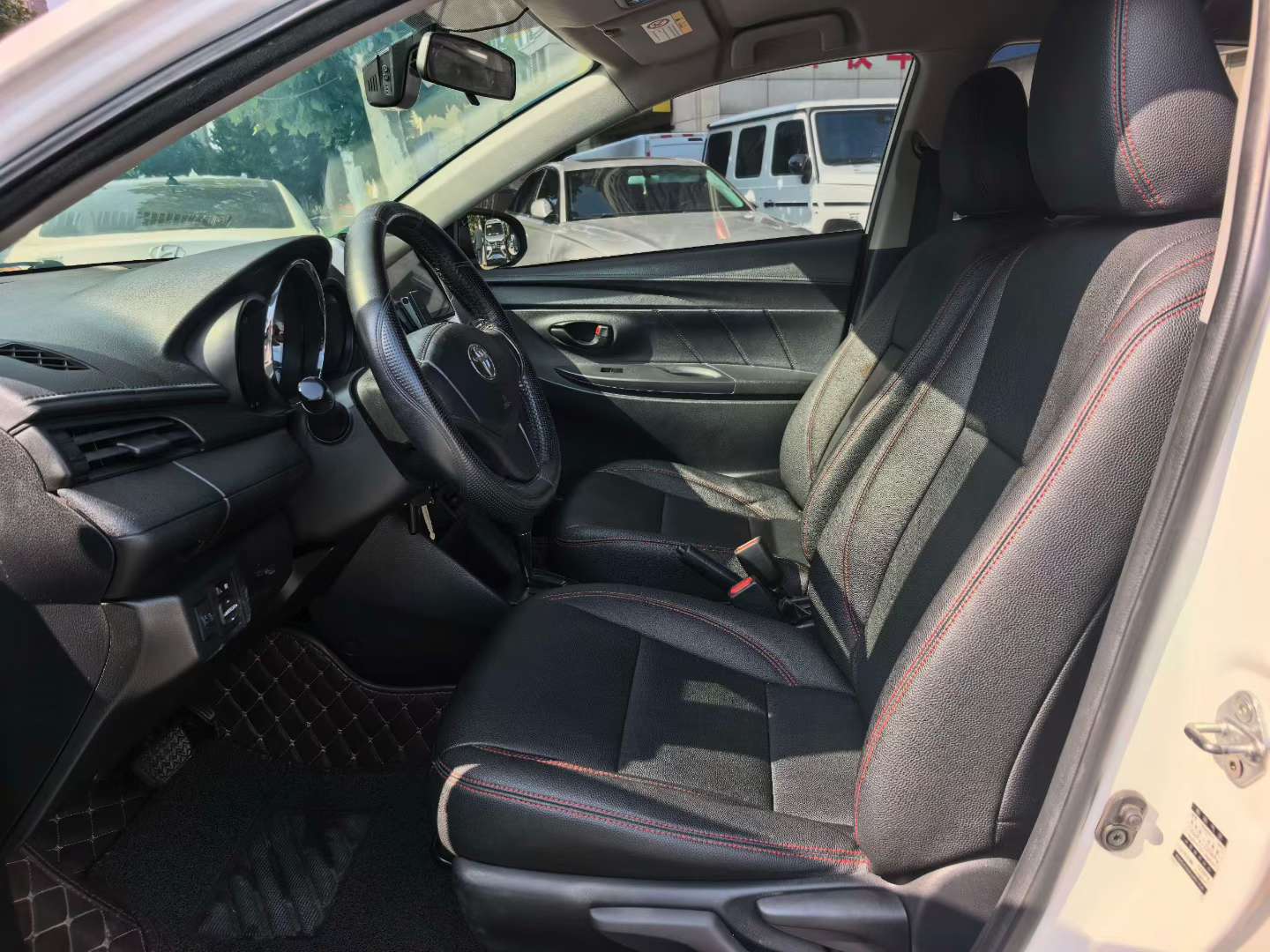 Toyota Vios 4