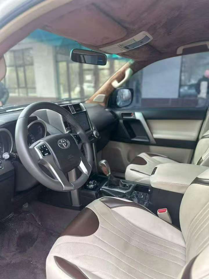 Toyota Prado 2012 2700 7-Seater 4