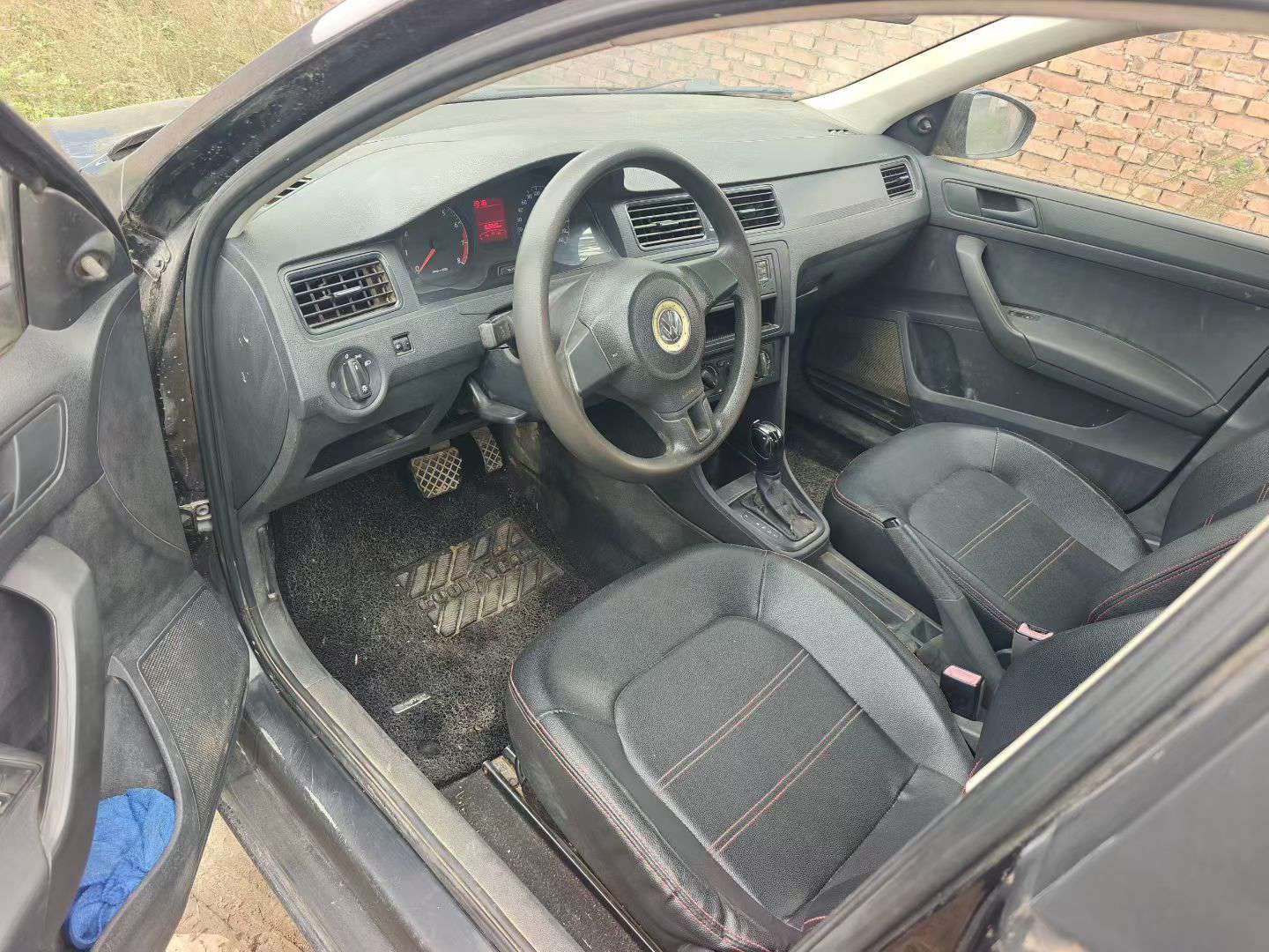 Volkswagen Santana 4
