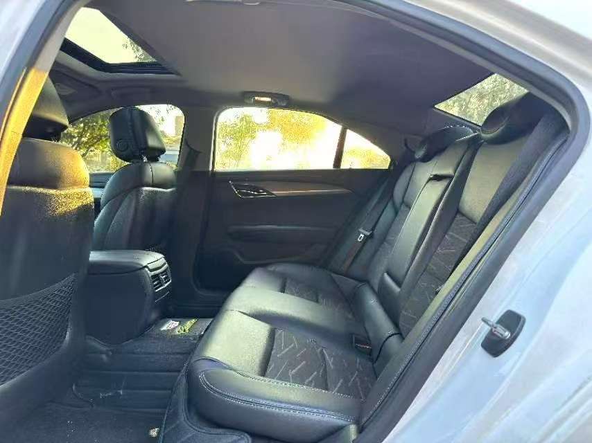 Cadillac ATS-L 2.0T Tech 6
