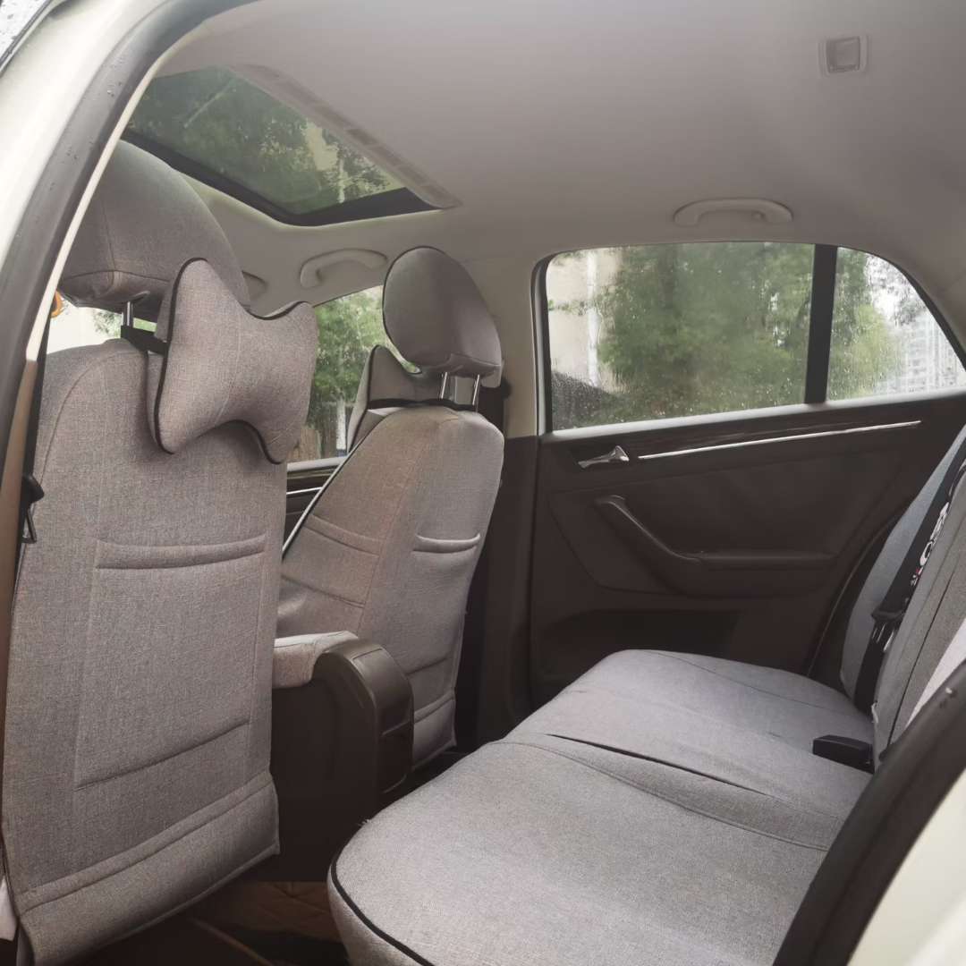 Volkswagen Bora Luxury Edition 6
