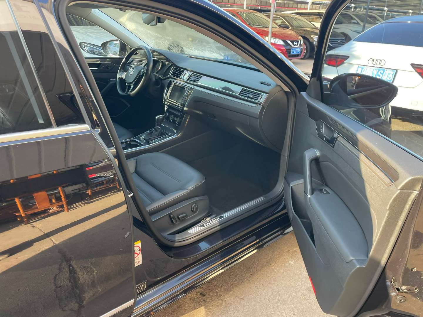 Volkswagen Passat 330T High Trim 5