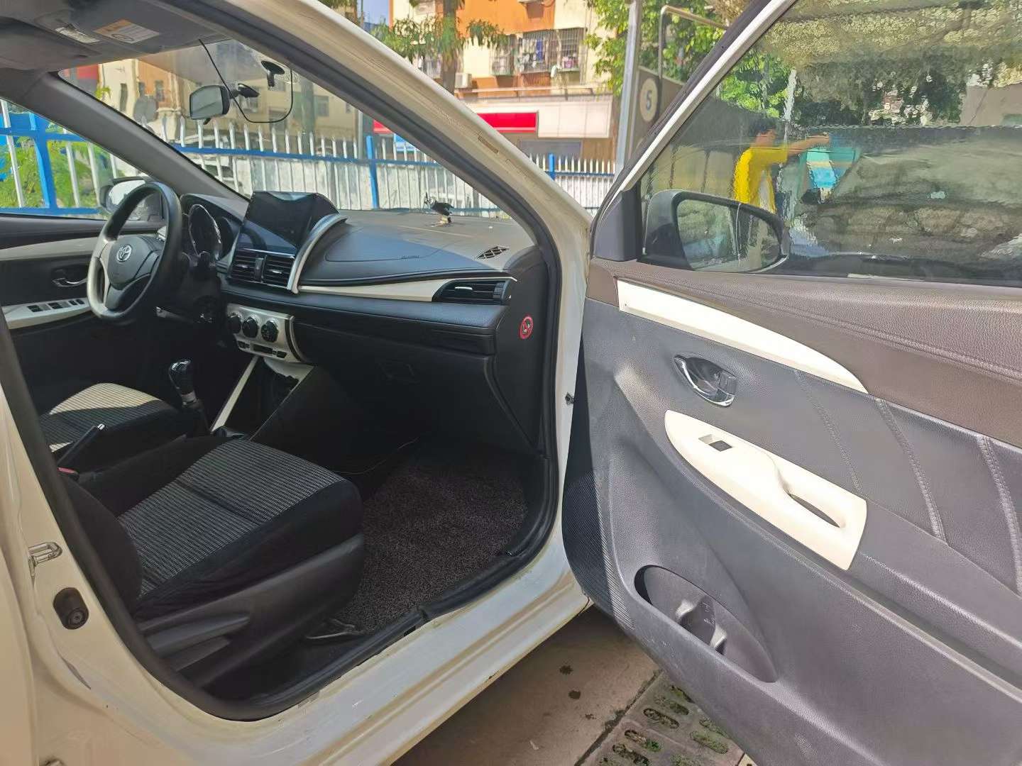 Toyota Vios 1.5L Manual Zhizhen Xingyao Edition 6