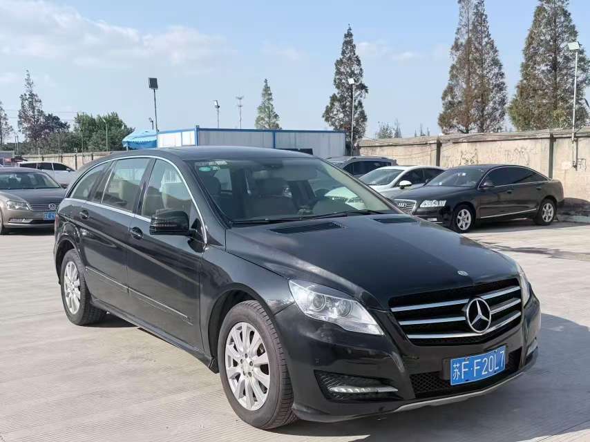 Mercedes-Benz R-Class 3