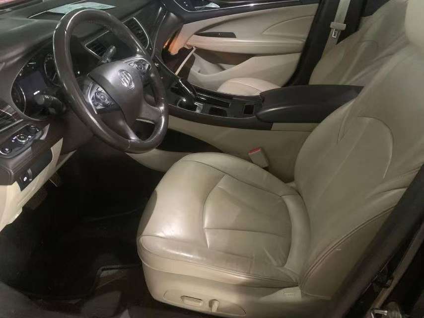 BYD Tang 2.0T Smart Connect Premium 7-Seater 3