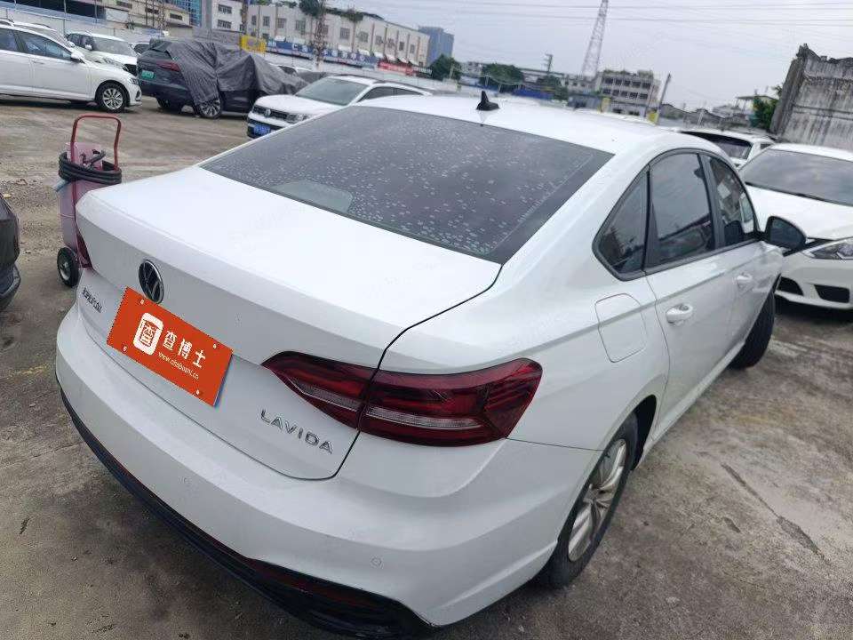 Volkswagen Lavida 2