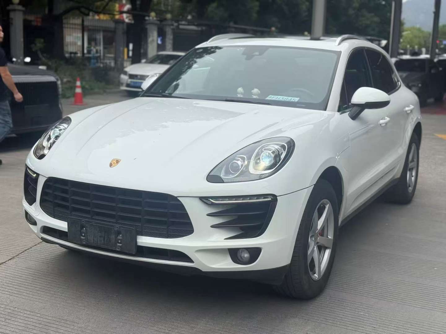 Porsche Macan 2.0T 2