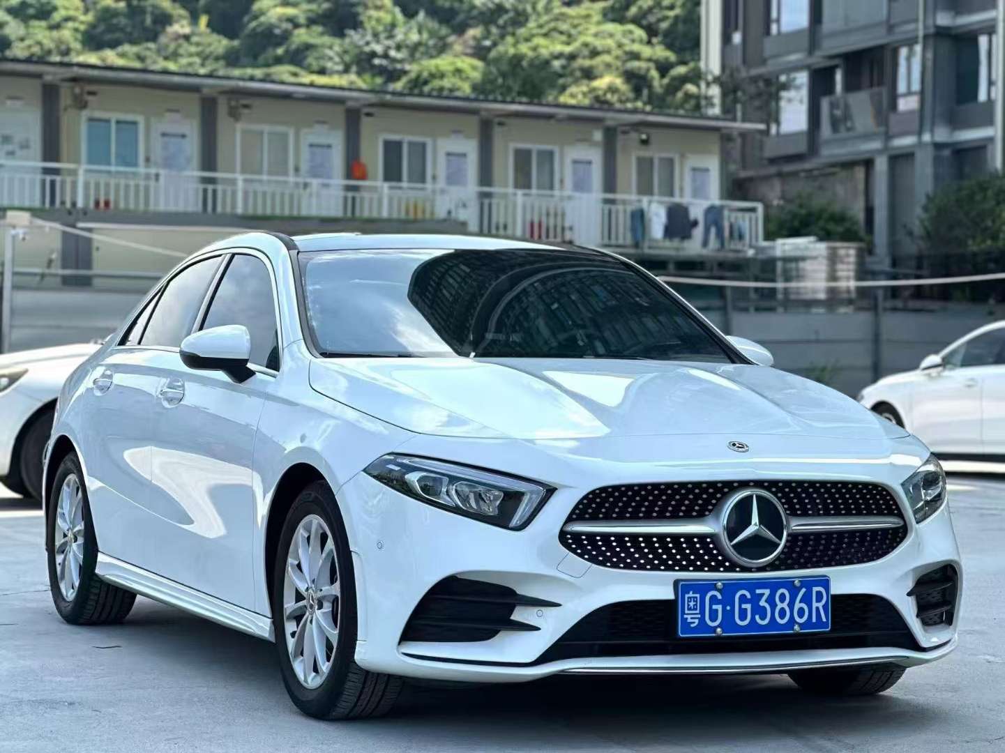 Mercedes-Benz A-Class A200L Dynamic 2