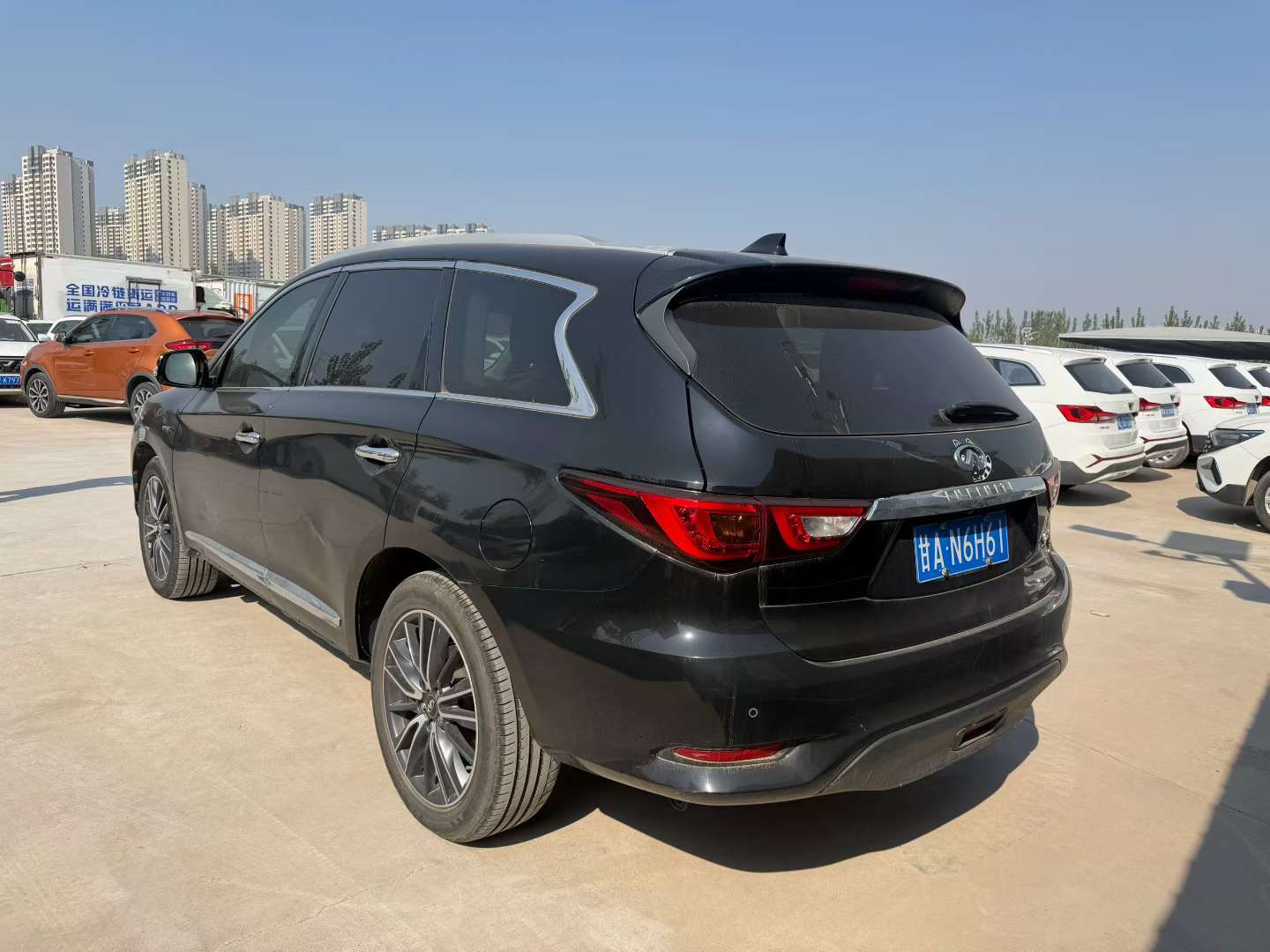 Infiniti QX60 3