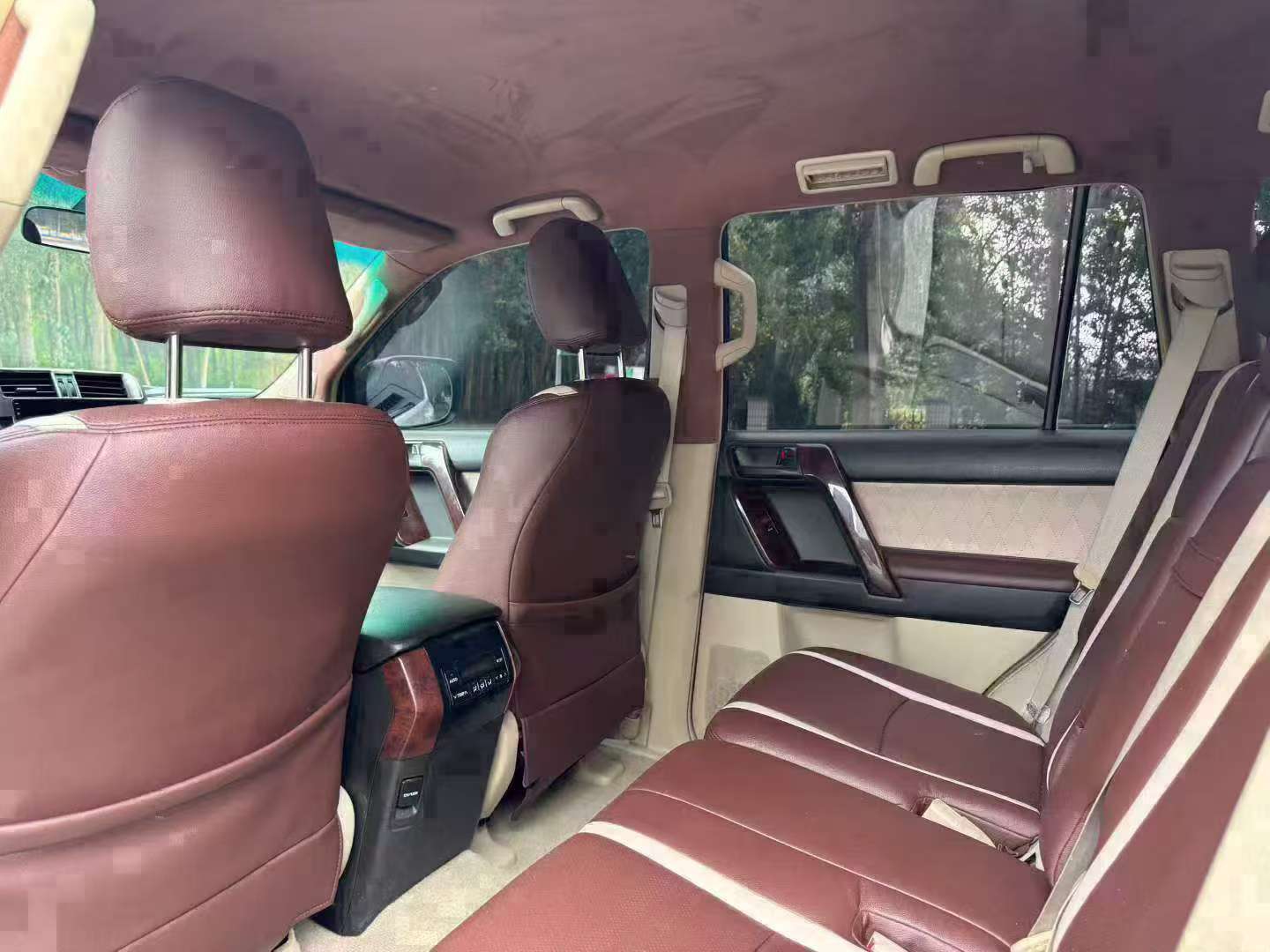 Toyota Prado 2011 2700 CN Spec 7-Seater 8