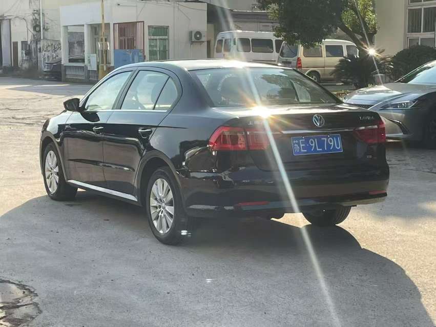 Volkswagen Lavida 1.4T Automatic Sunroof 6