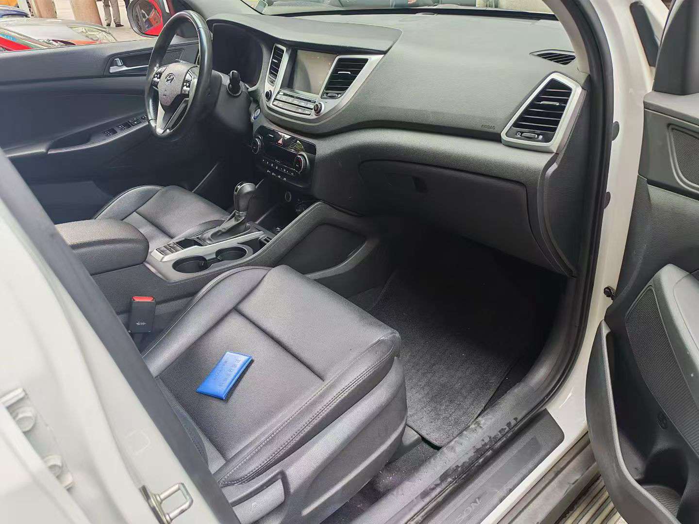 Hyundai Tucson 1.6L Automatic 5