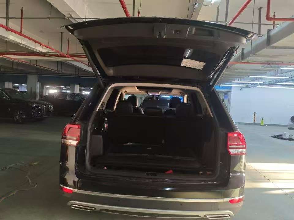 Volkswagen Teramont 2.0T 380 AWD Luxury 7-Seater 8